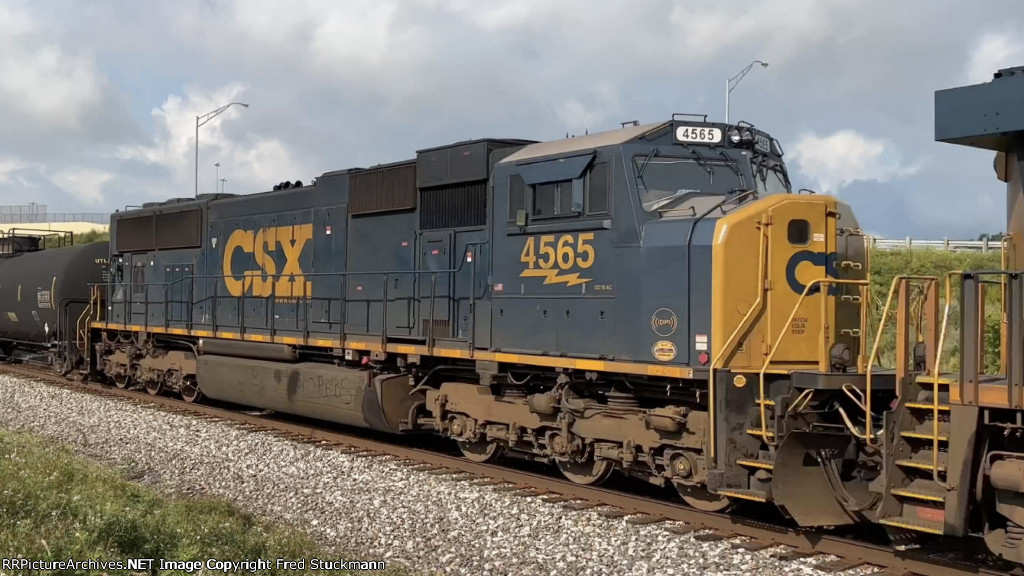 CSX 4565